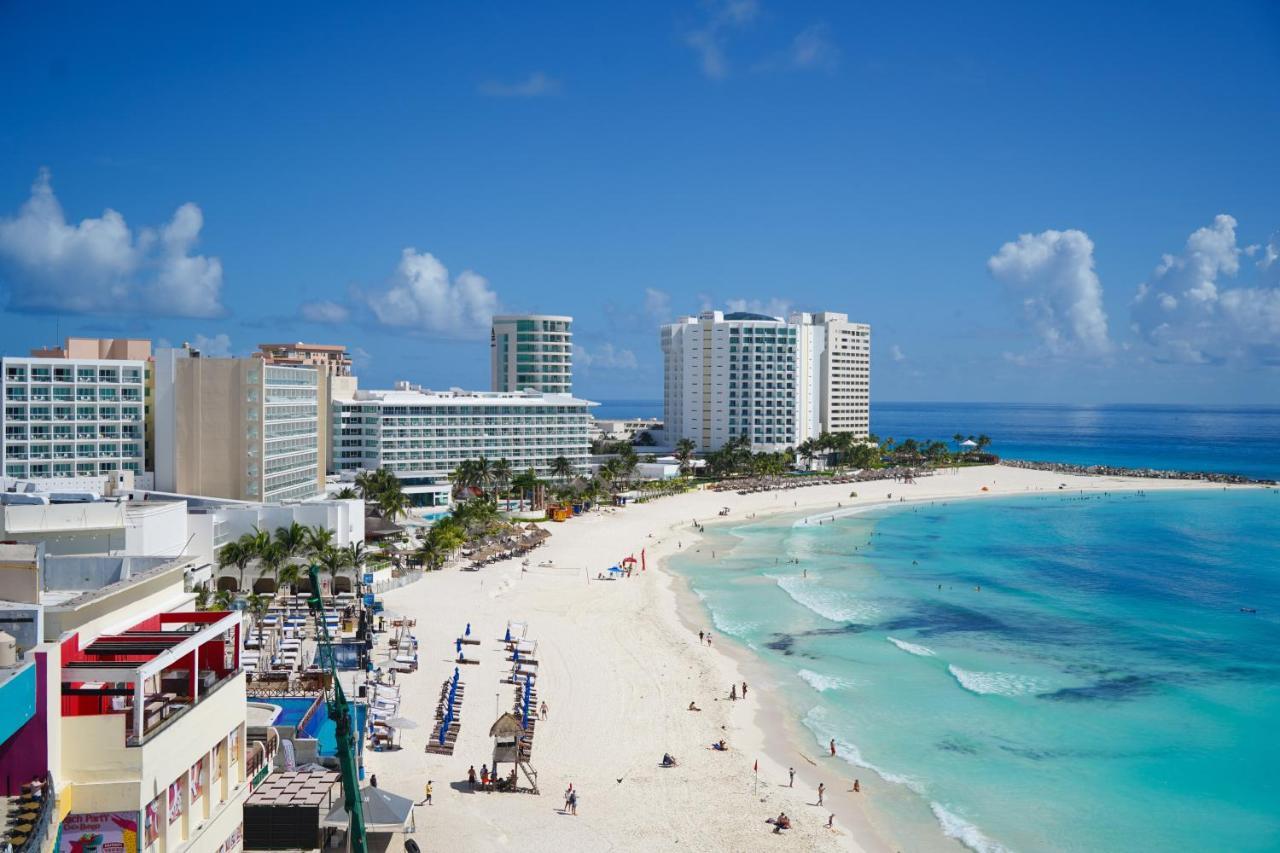 Luxury Caribbean Condos By Salvia Cancun Beachfront Экстерьер фото
